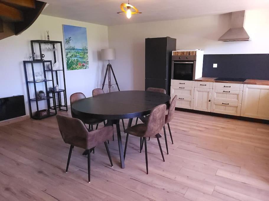 Gite Au Centre De La France Vesdun Екстер'єр фото